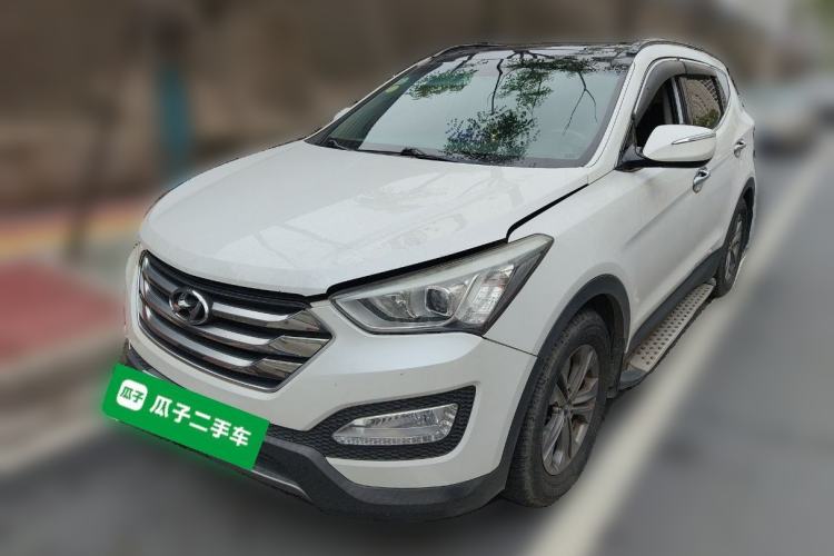 Used Hyundai Santa Fe 2015 2.0T Automatic Two-Wheel Drive Smart Version 5 Seats