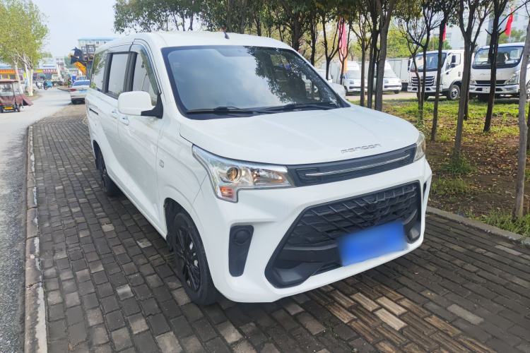 Used Dongfeng Fengon 380 2022 1.5L Standard Edition 7-Seater Passenger Vehicle Front Right 45 Deg