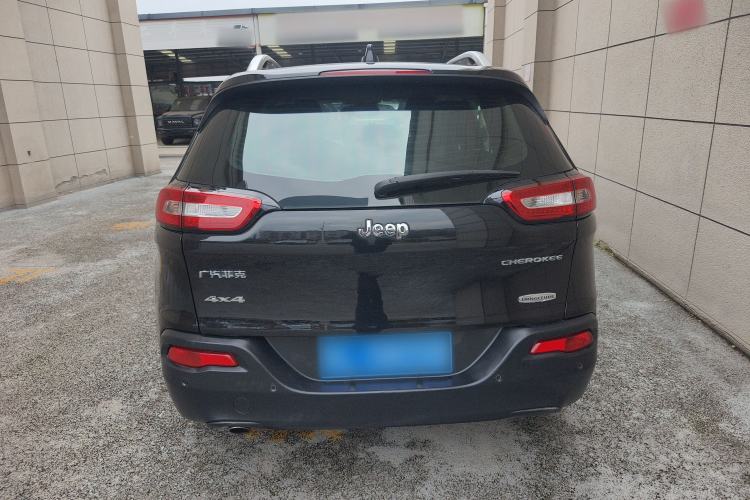 Used Jeep Cherokee 2016 2.0L Leading Edition