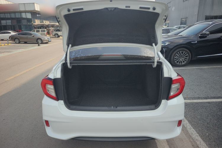 Used Honda Envix 2019 180TURBO CVT Enjoyment Edition China VI Trunk