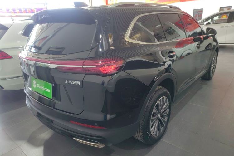 Used Buick Envision 2025 Encore Plus 28T Two-Wheel-Drive Platinum Edition