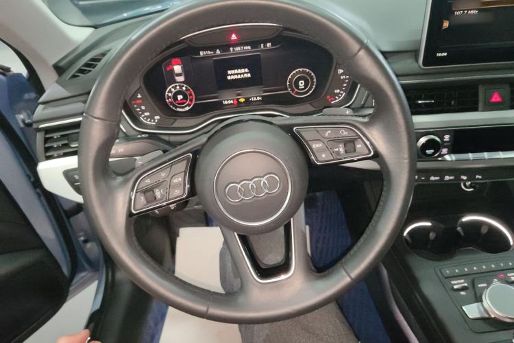 Used Audi A4L 2019 40 TFSI Fashion Edition China VI Emission Standard
