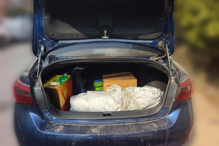 Used Infiniti Q50L 2018 2.0T Enjoyment Version China VI Standard
