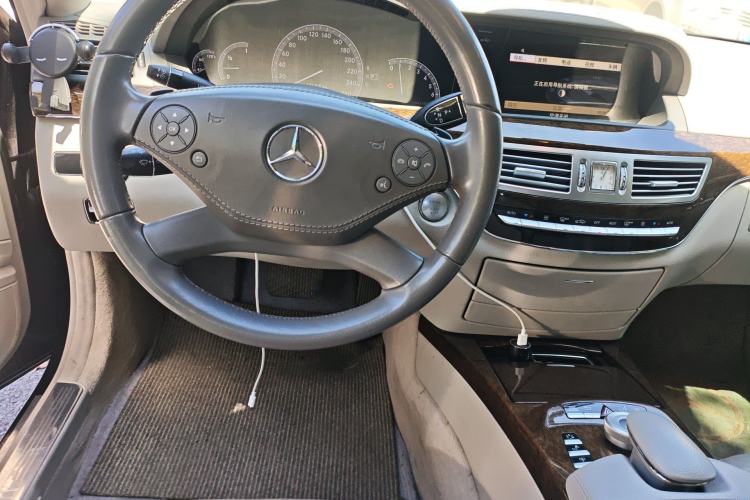 Used Mercedes-Benz S-Class 2008 S 300 L Business Model Steering Wheel