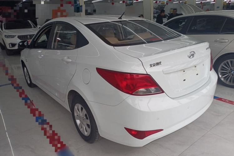 Used Hyundai Verna (older generation) 2014 1.4L Manual Smart GLS Trim
