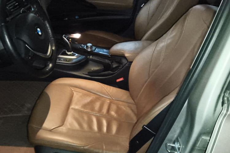 Used BMW 3 Series 2015 320Li Luxury Design Package
