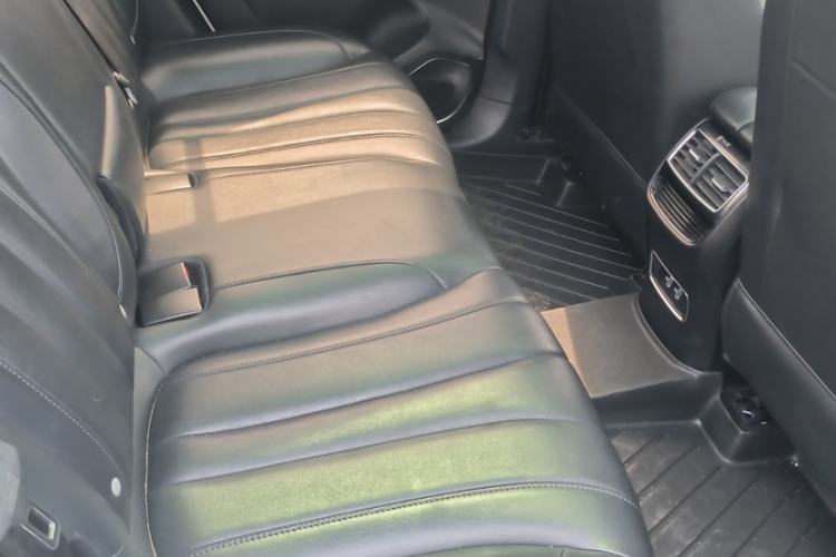 Used Roewe RX5 MAX 2019 300TGI Automatic 4G Connect Luxury Edition Interior 3