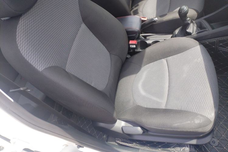 Used Hyundai Verna (older generation) 2017 1.4L Manual Refreshed Version China V Standard Right Front Seat