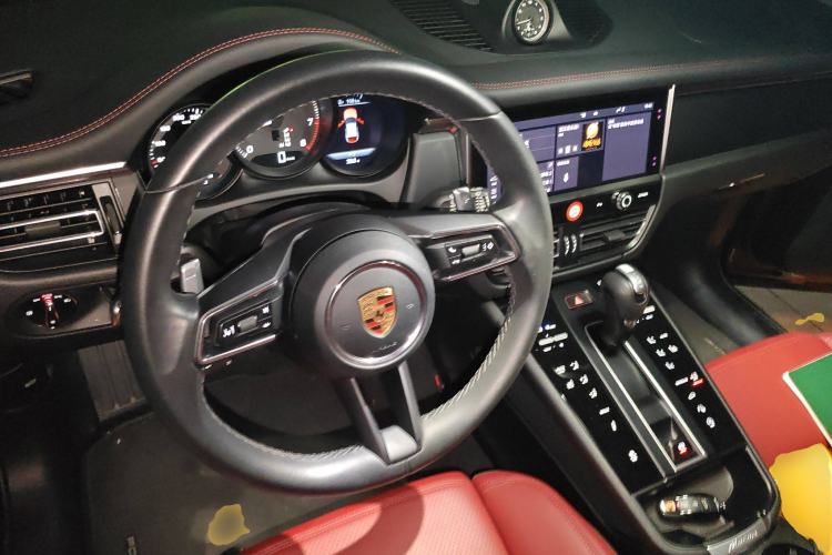 Used Porsche Macan 2023 Macan 2.0T Steering Wheel