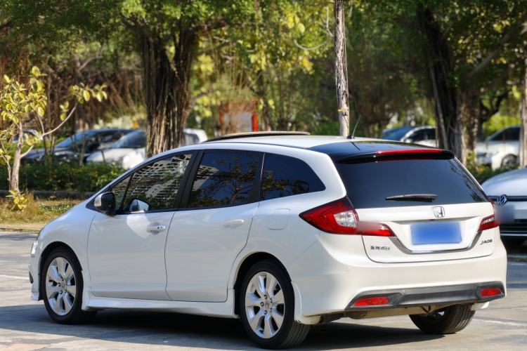 Used Honda Jade 2016 1.8L Automatic Comfort Elite Version 5 Seats