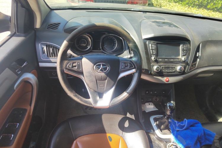 Used JAC Group Refine S5 2014 1.5T Manual Luxury Edition