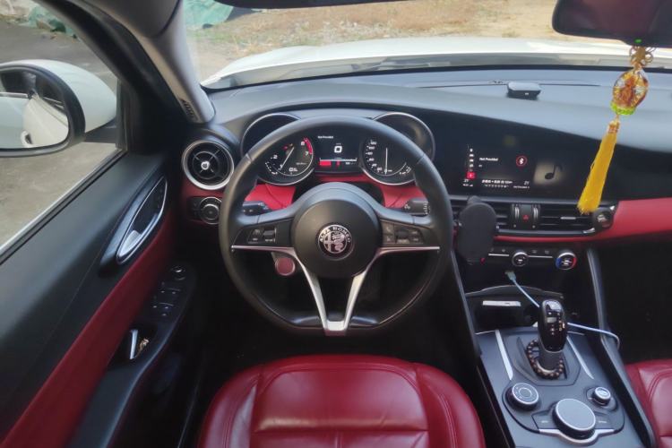 Used Alfa Romeo Giulia 2017 2.0T 280HP Luxury Edition