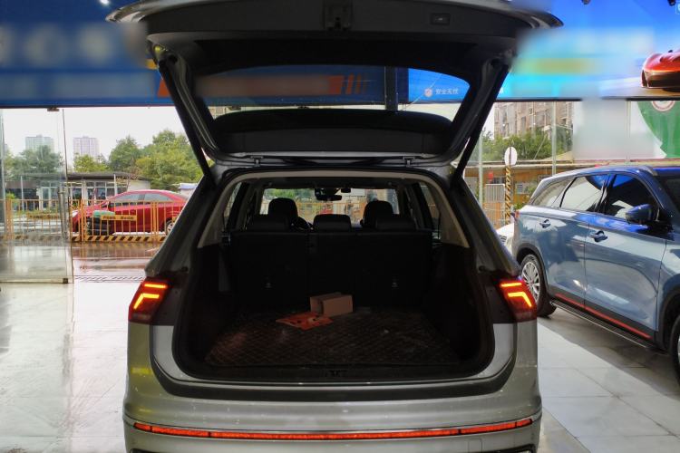 Used Volkswagen Tiguan L 2022 330TSI Automatic Two-Wheel Drive R-Line Flagship Edition