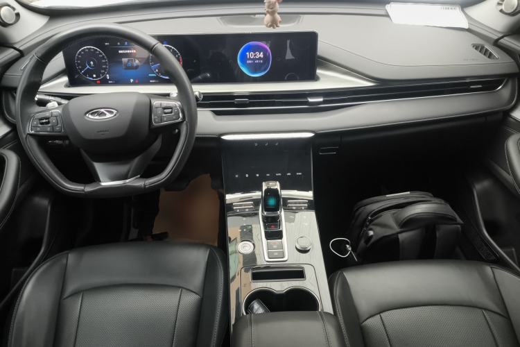 Used Chery Tiggo 8 PLUS 2022 290TGDI DCT Haoting Edition+ Center Console