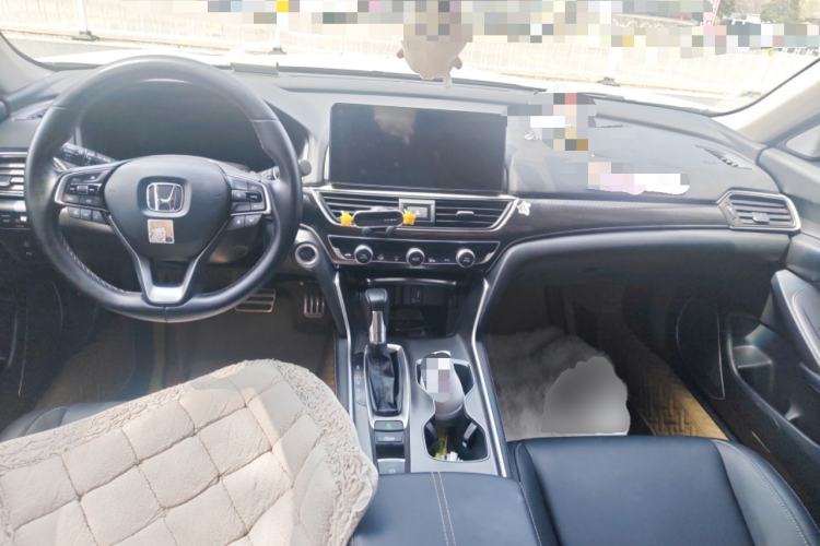 Used Honda Accord 2022 260TURBO Phantom Night · Prestige Edition Center Console