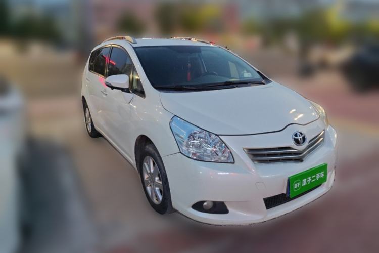 Used Toyota Verso 2014 Starlight 180E CVT Elite Multi-Function Edition
