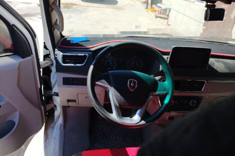 Used Jinbei Hiace X30 
