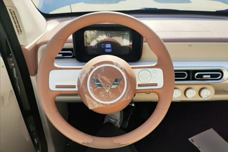 Used Wuling Hongguang MINIEV 2024 3rd Generation 215km Youth Edition