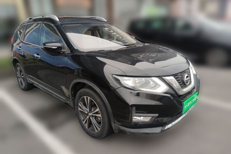 Used Nissan X-Trail 2017 2.5L CVT Leading Edition 4WD Front Right 45 Deg