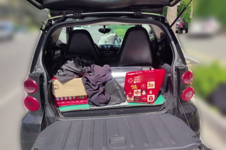 Used smart fortwo 2011 1.0 MHD Kobe Special Edition Trunk