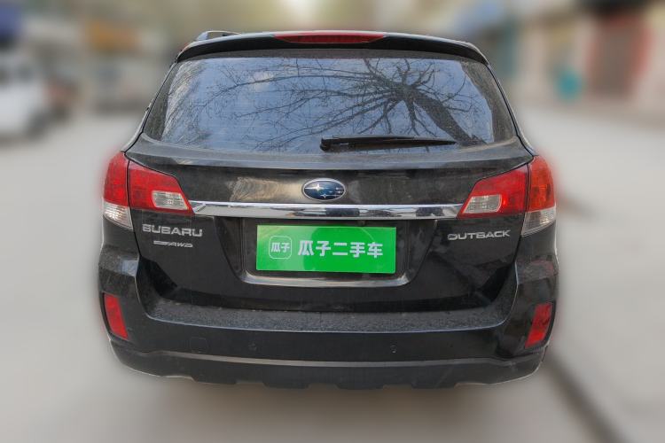Used Subaru Outback 2010 2.5i Luxury Edition Rear