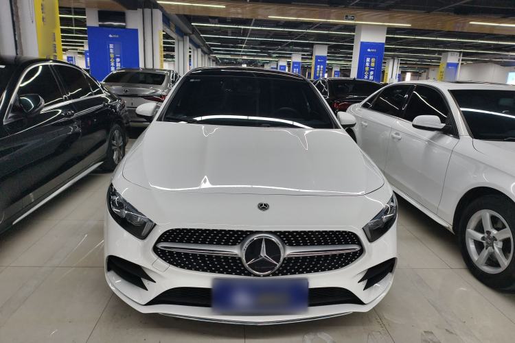 Used Mercedes-Benz A-Class 2022 Revised Version A 200 L Sport Sedan Fashionable Style