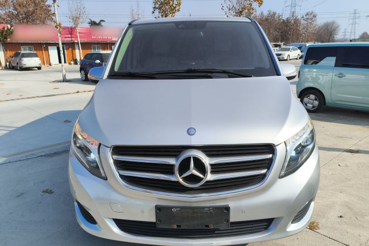Used Mercedes-Benz V-Class 2016 V 260 Avantgarde Edition
