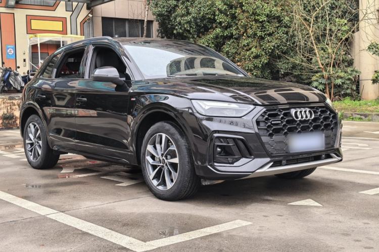 Used Audi Q5L 2023 40T Luxury Dynamic Model
