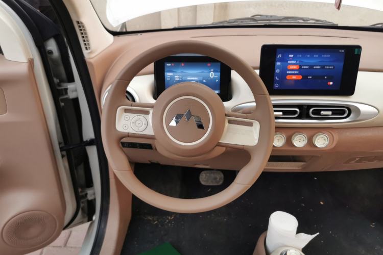 Used Wuling Hongguang MINIEV 2025 Four-Door Version Zhenxiang+ Edition Steering Wheel