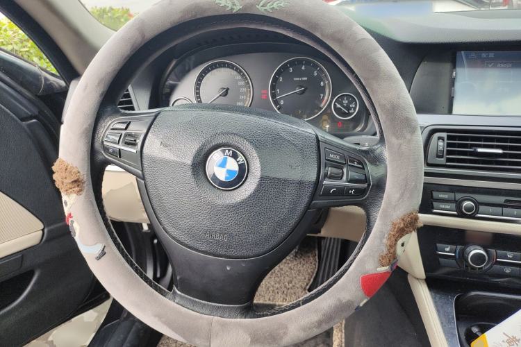 Used BMW 5 Series 2011 523Li Leading Model
