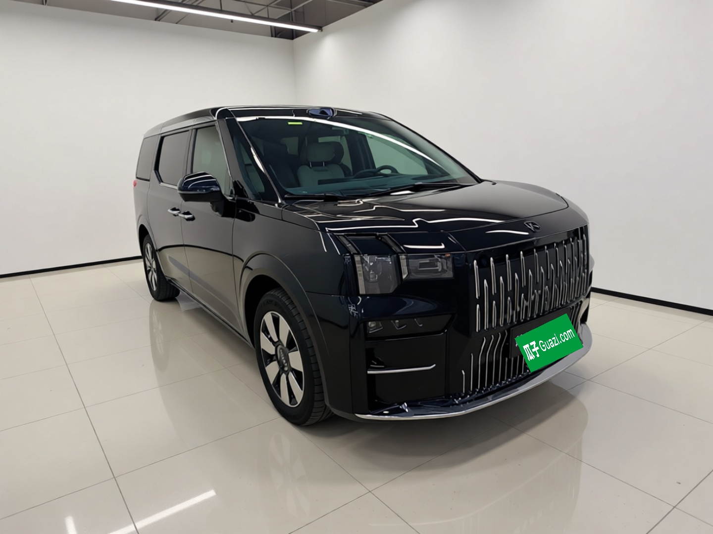 Zeekr 009 2024 7-Seater Walk-Through Version Four-Wheel Drive 108 kWh — снимка 3