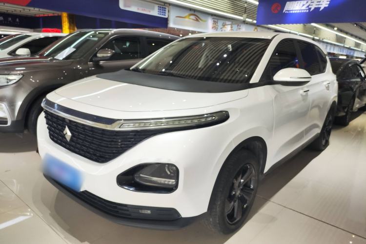 Used Baojun RM-5 2019 1.5T Manual Elite Version with 24-Hour Online Service 6 Seats