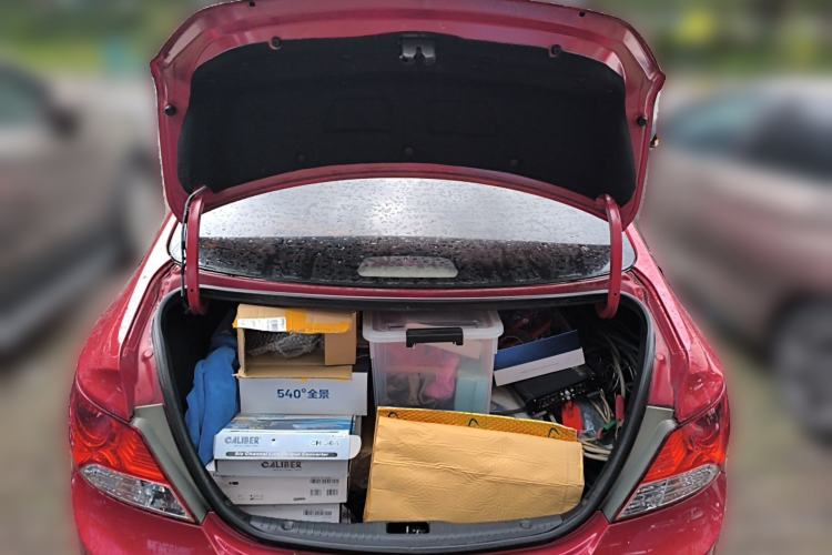 Used Hyundai Verna (older generation) 2010 Sedan 1.4L Automatic Luxury GLS Trim Trunk