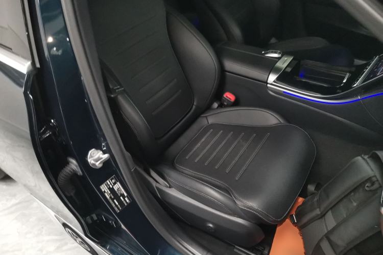 Used Mercedes-Benz C-Class 2022 Restyled C 260 L Sport Edition Right Front Seat