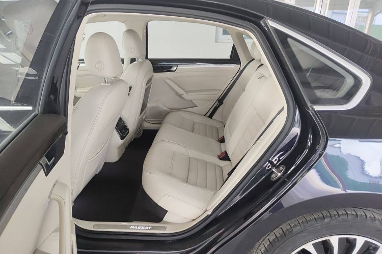 Used Volkswagen Passat 2016 380TSI DSG Ultimate Edition