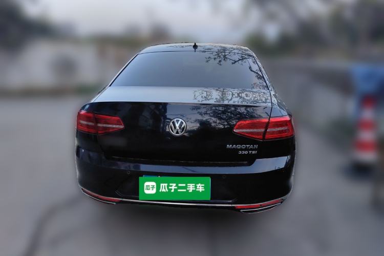 Used Volkswagen Magotan 2018 330TSI DSG Luxury Model Rear