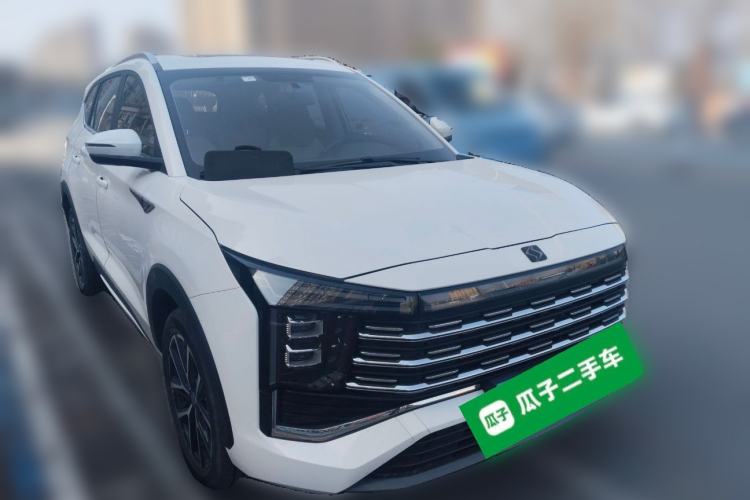 Used SOL X8 PLUS 2023 1.5 TGDI DCT Smart Home Edition 6-Seater