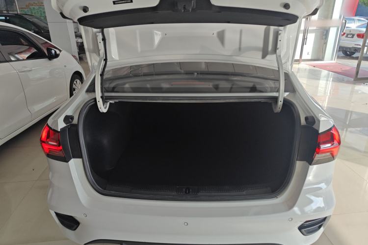 Used Roewe i5 2021 Revised Version 1.5L CVT Diamond Edition
