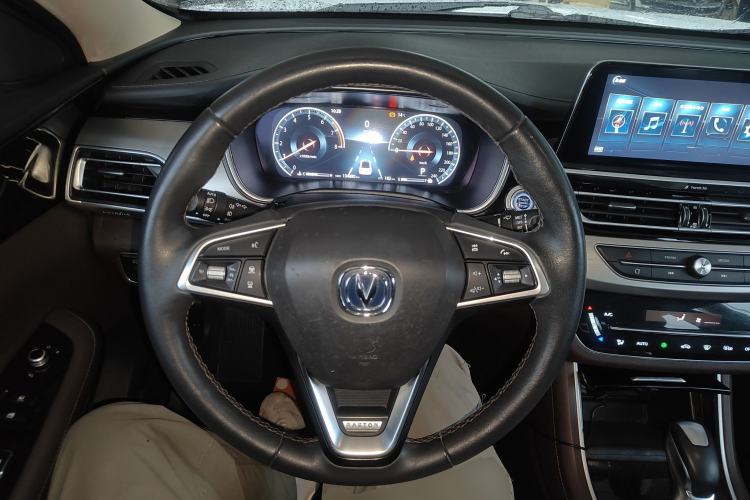 Used CHANGAN Raeton CC 2018 1.5T Automatic Zhiya Model China V Standard
