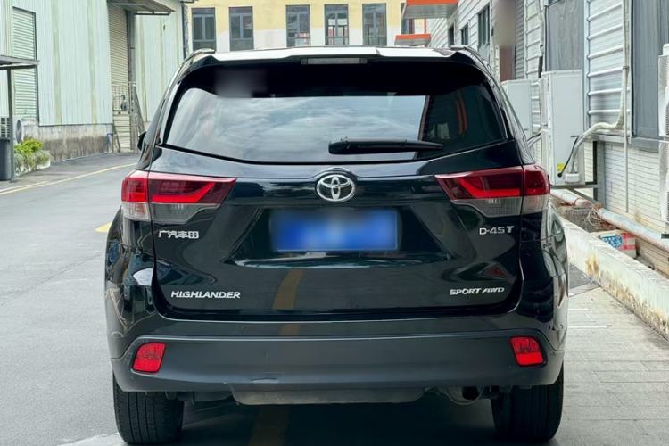 Used Toyota Highlander 2018 2.0T Four-Wheel Drive Knight Edition 7 Seats China VI Standard
