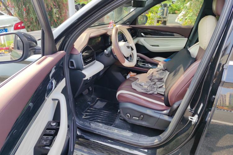 Used Geely Auto Monjaro L 2021 2.0TD DCT EVO Two-Wheel Drive Smart Luxury Version Interior 3