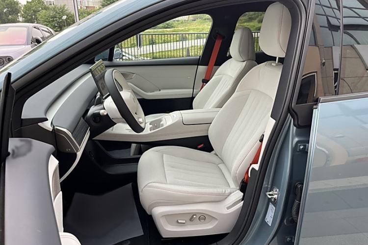 Used ONVO L60 2024 60 kWh Rear-Drive Version