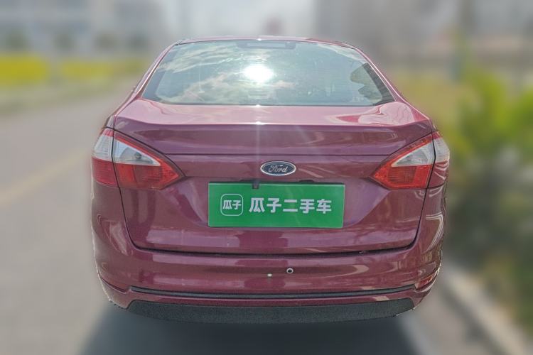 Used Ford Fiesta 2013 Sedan 1.5L Manual Fashion Edition
