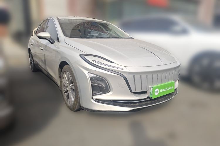Used Hongqi E-QM5 2024 610 km PLUS Front Right 45 Deg