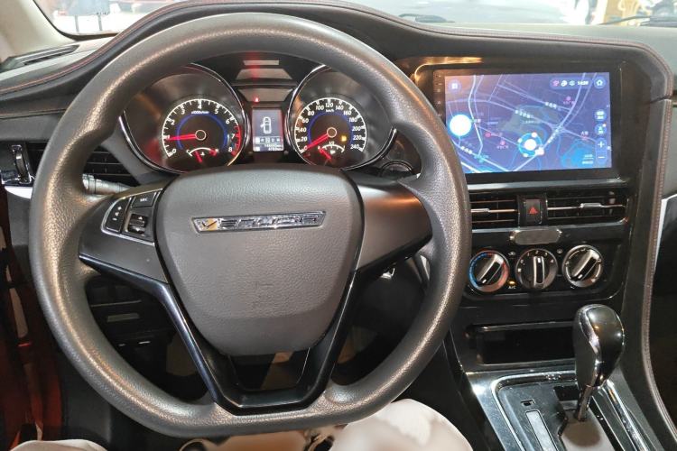 Used Venucia T70 2018 2.0L CVT Smart Edition