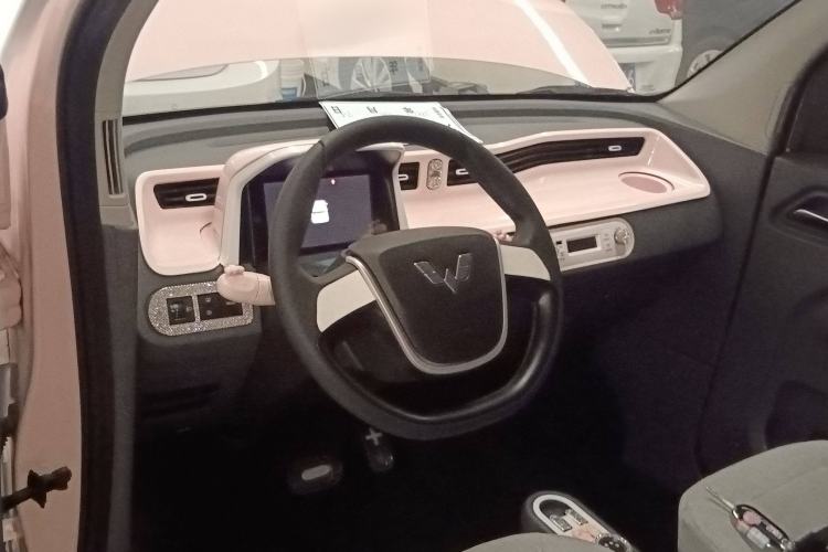 Used Wuling Hongguang MINIEV 2022 Macaron Premium Model – Lithium Iron Phosphate