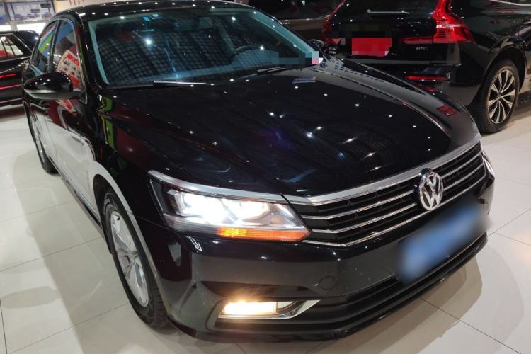 Used Volkswagen Passat 2017 280TSI DSG Luxury Edition
