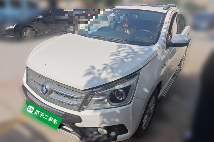 Used Venucia T70 2015 2.0L CVT Smart Edition