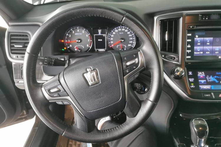 Used Toyota Crown 2015 2.0T Fashion Edition
