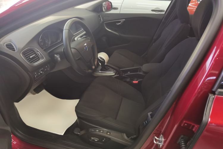 Used Volvo V40 2016 T3 Zhiyi Edition Left Front Seat